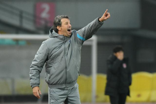 皇冠体育-大连人命运在此一举！何塞：已摸清成都蓉城战术